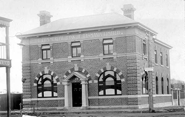 Wynyard Historical Photo: Wynyard branch of the Commercial Bank of Tasmania in 1900