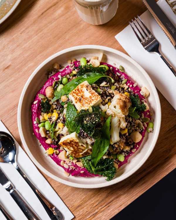 Superfood salad with haloumi