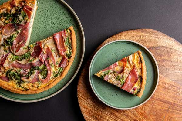 The prosciutto, pear and rocket tart is a favourite among patrons, and it's easy to see why! (source: projectsalubrious on Instagram) Project Salubrious