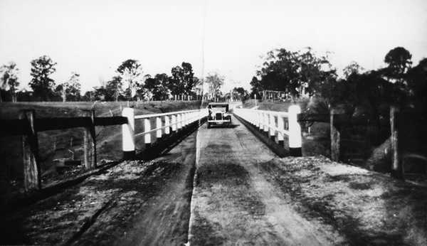 Bellmere Historical Photo: Waraba Creek Bridge